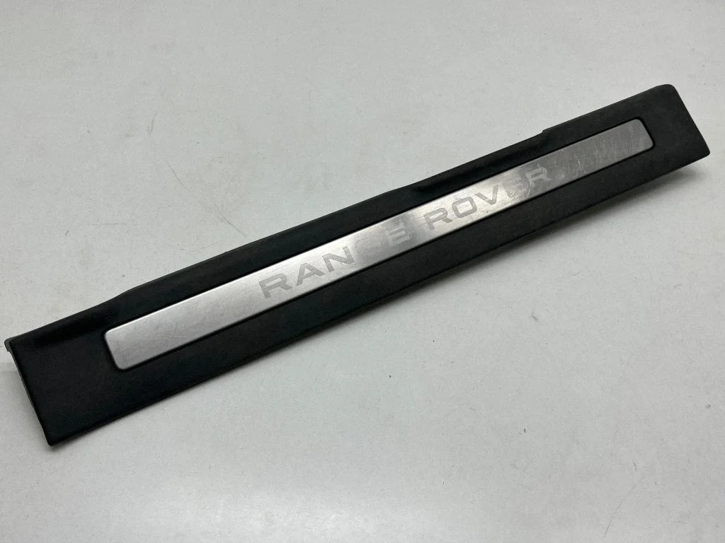 Priekšējā sliekšņa apdare (iekšējā) BJ3213200BBW