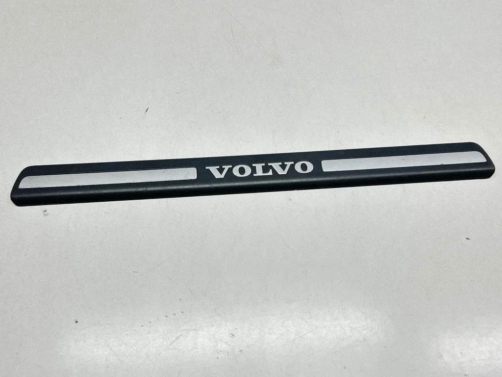 Front sill trim cover – Volvo V70 (2014-2016)