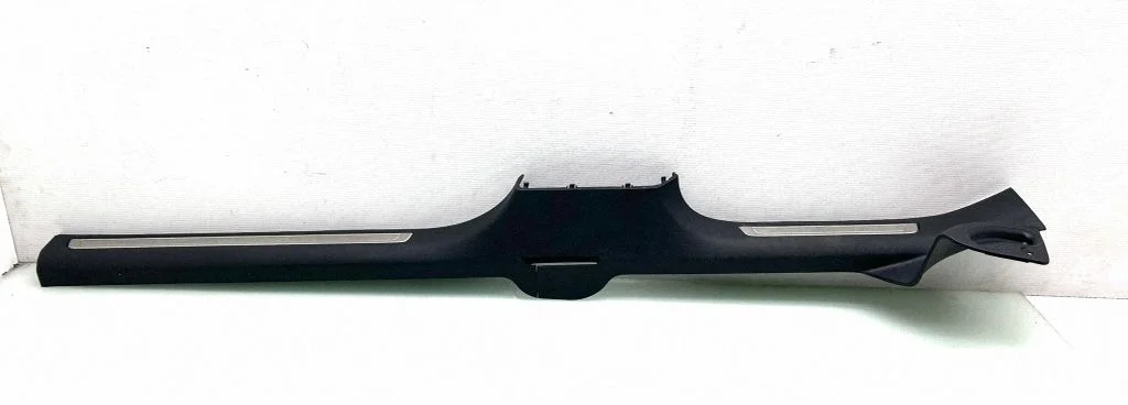 Priekšējā sliekšņa apdare (iekšējā) 3G0853372M