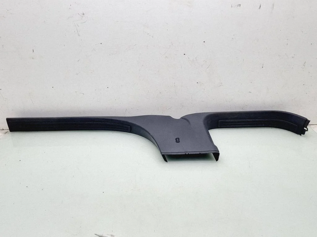 Front sill trim cover 7L0853369E