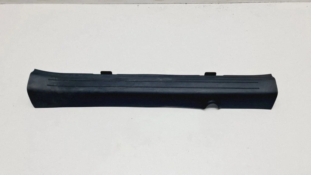 Front sill trim cover – KIA EV6 (2021-)