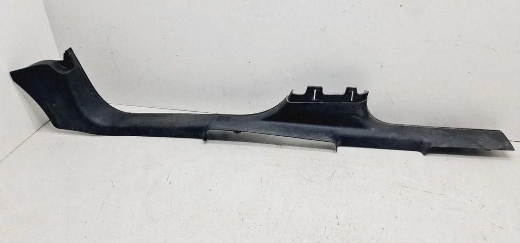 Front sill trim cover 13265403