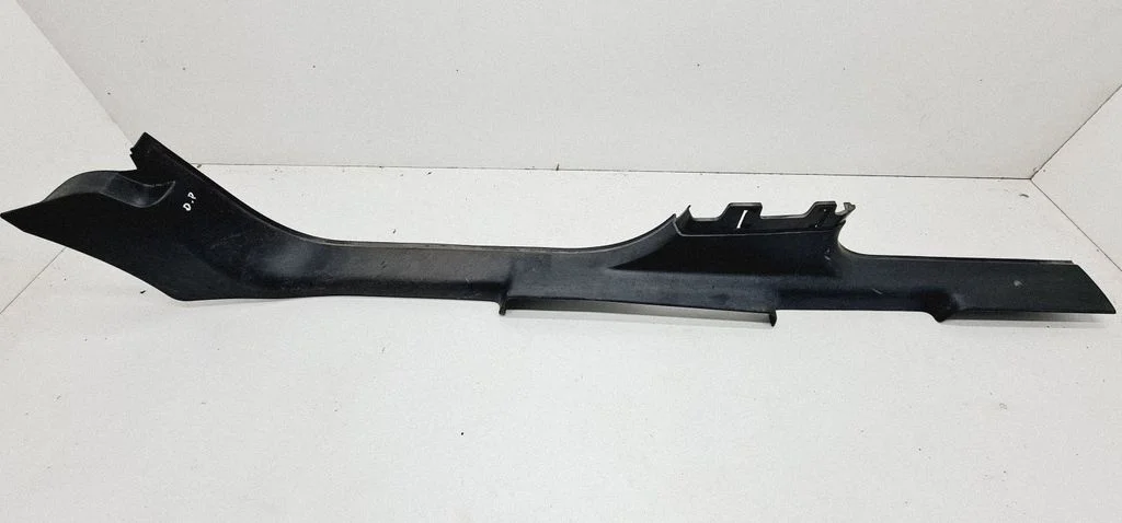 Front sill trim cover 13265403