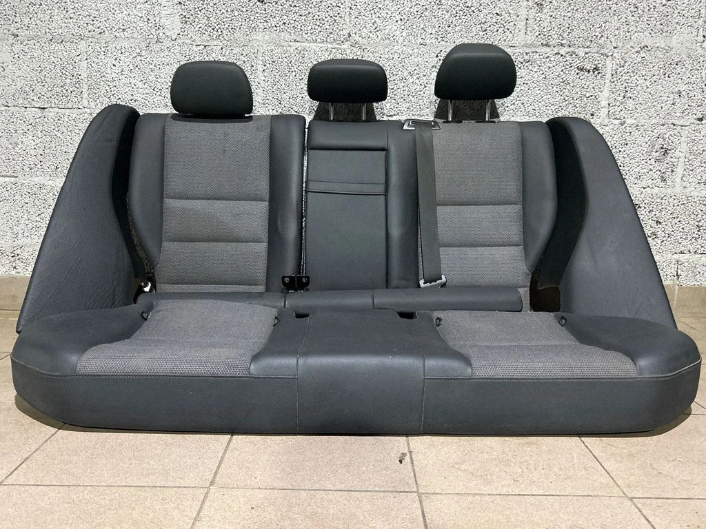 Rear seat