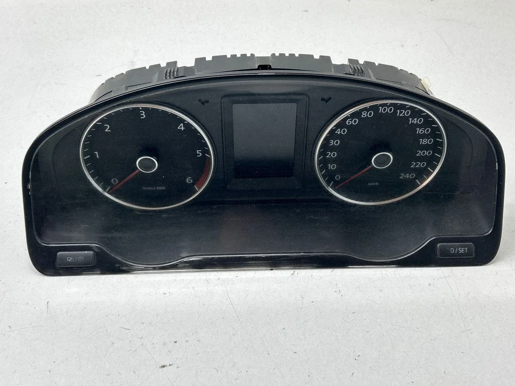 Speedometer (instrument cluster) VDD02417