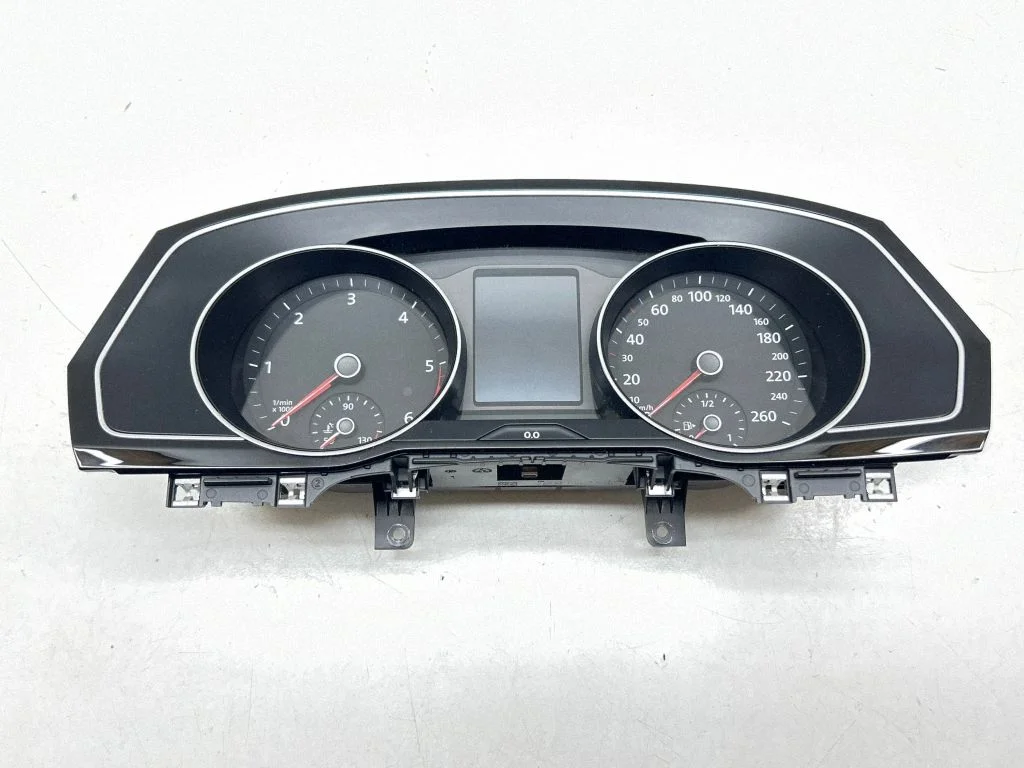 Speedometer (instrument cluster) 3G0920751B