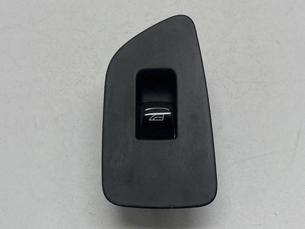 Elektrisko logu slēdzis 31376458