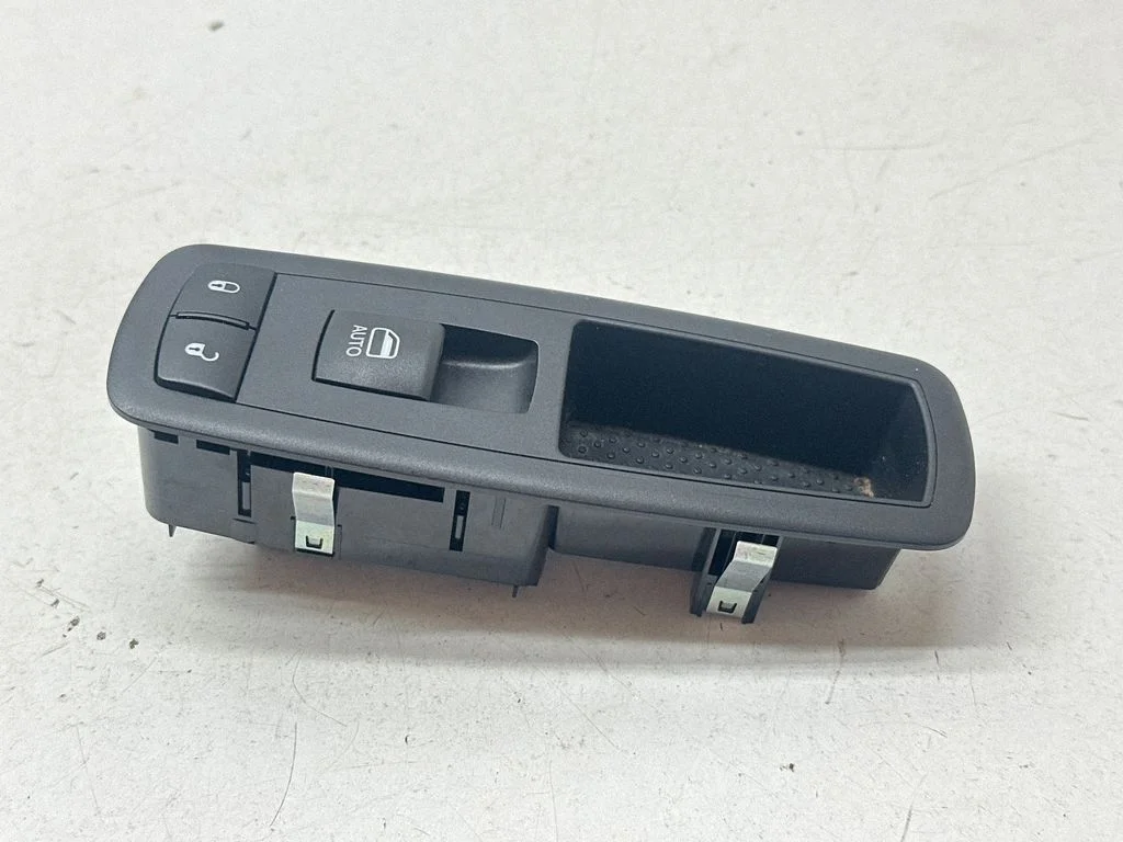 Electric window control switch – Chrysler Pacifica (2017-)