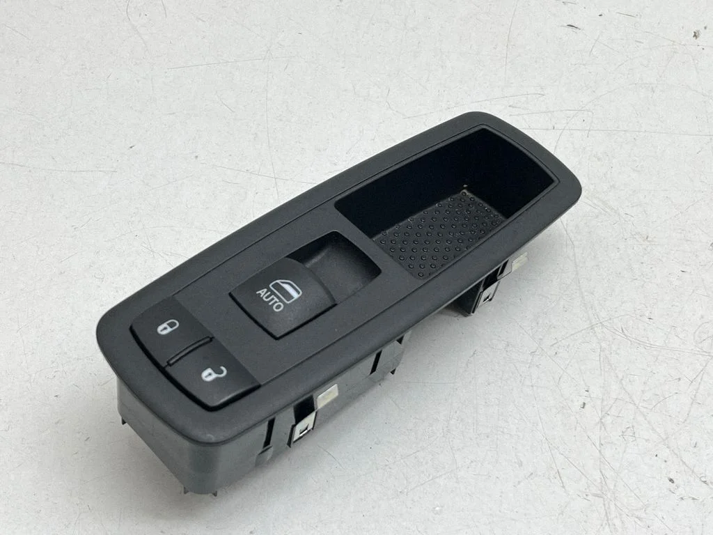 Electric window control switch – Chrysler Pacifica (2017-)