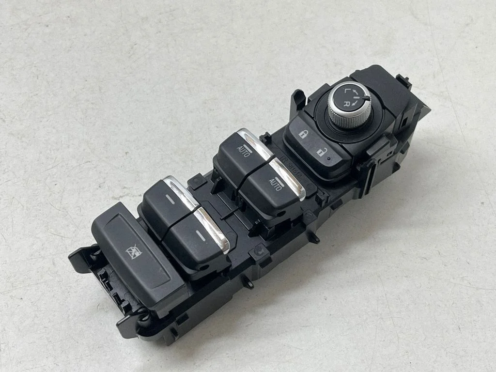 Electric window control switch 83071FN08A