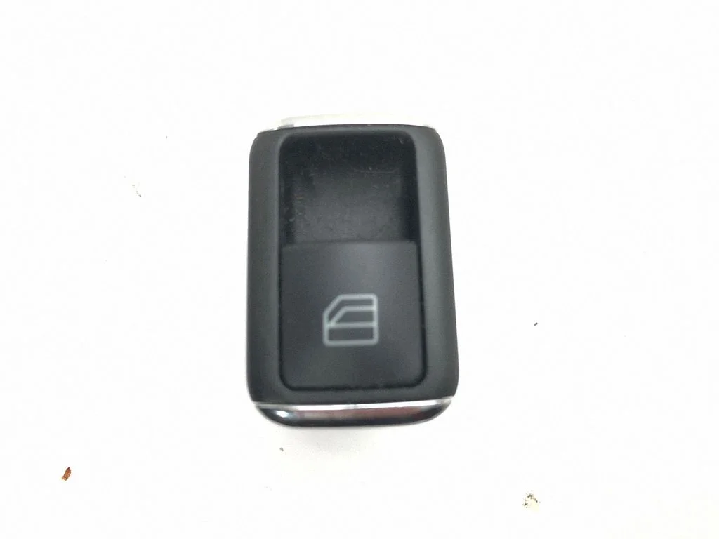 Elektrisko logu slēdzis – Mercedes-Benz C klase AMG W204 (2007-2014)