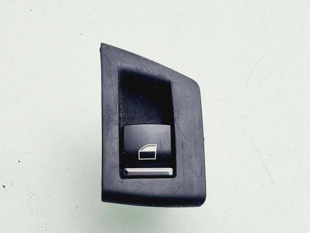 Electric window control switch – BMW 5 Series F10 F11 (2009-2016)
