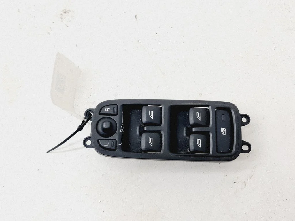 Electric window control switch 31272009