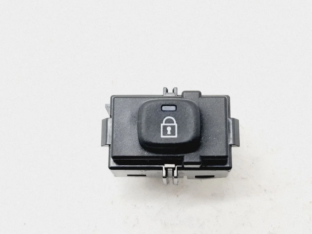 Central locking switch button 31275374