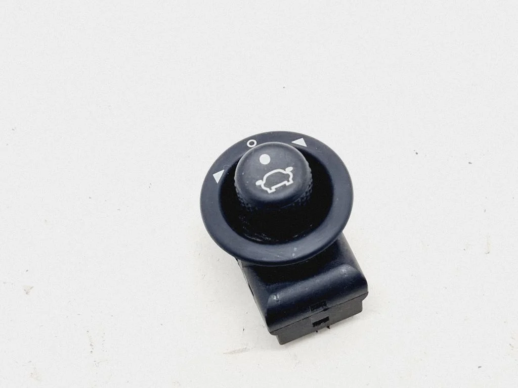 Spoguļu slēdzis – Ford Fusion (2006-2012)
