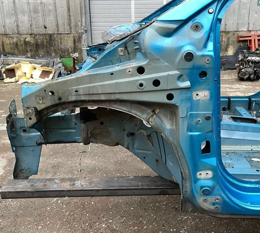 Front quarter panel – front left