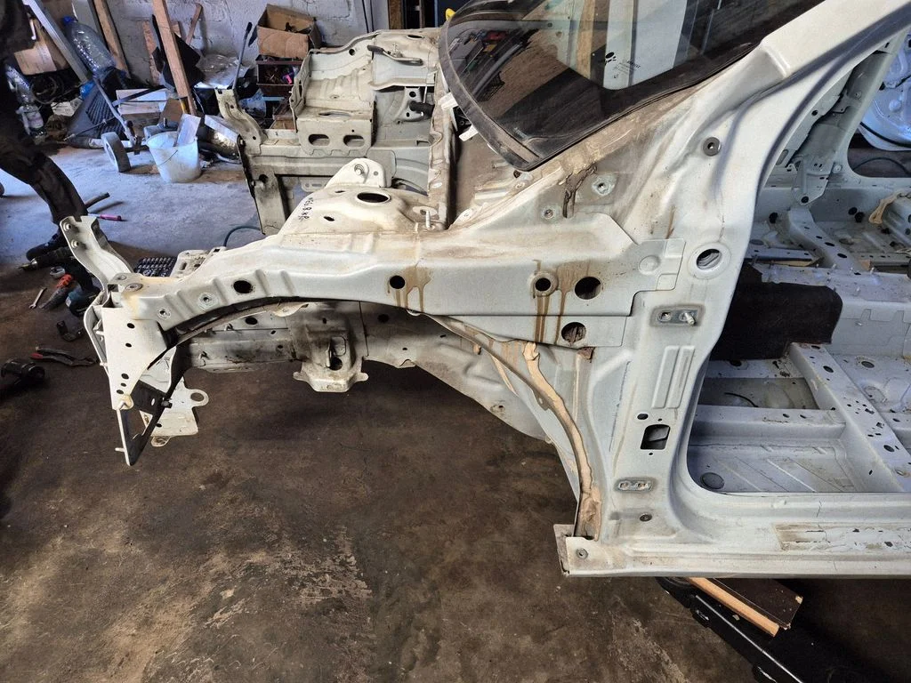 Front quarter panel – front left