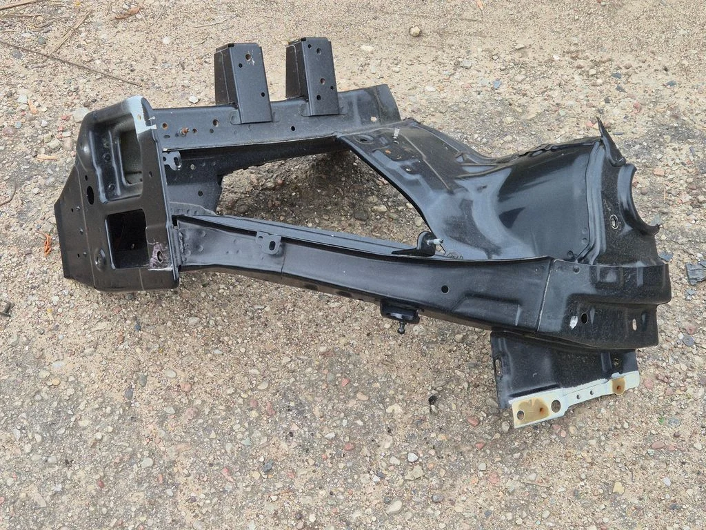 Front side member – front left