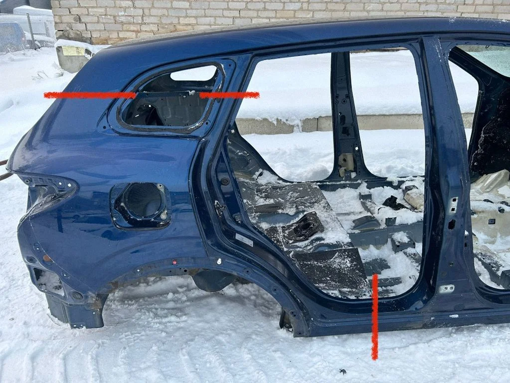 Rear quarter panel – rear right
