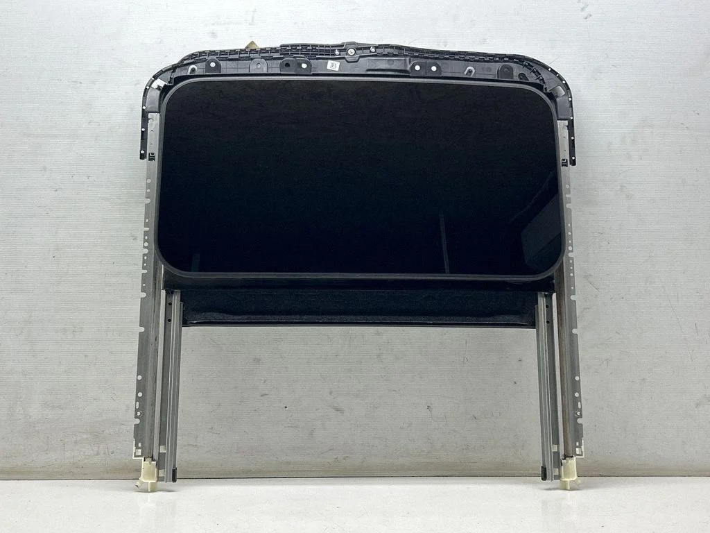 Jumta lūkas komplekts – Nissan Navara D23 (2015-)