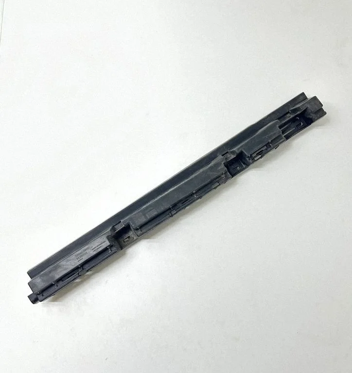 Sill supporting ledge – Volvo S90, V90 (2016-)