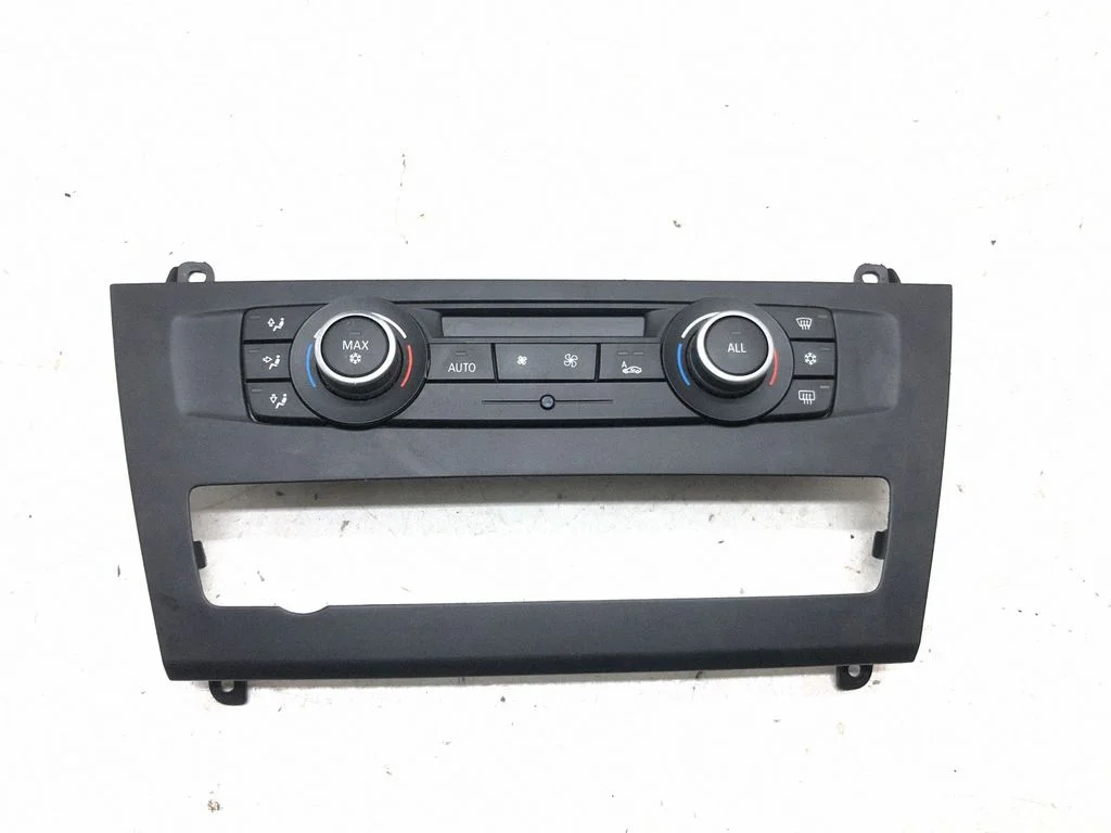 Climate control unit 64119252737