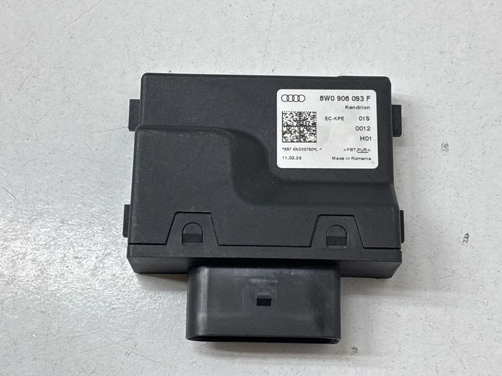 Degvielas sūkņa vadības bloks – Audi A4 Allroad B9 (2016-)