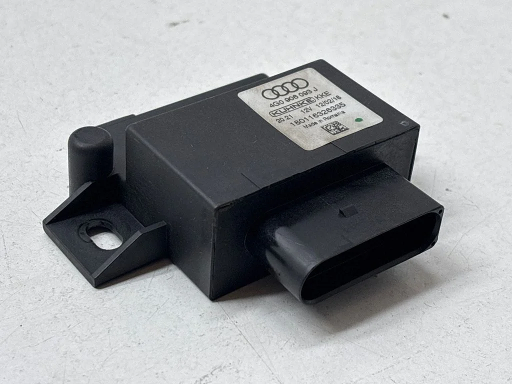 Kütusepumba juhtplokk 4G0906093J