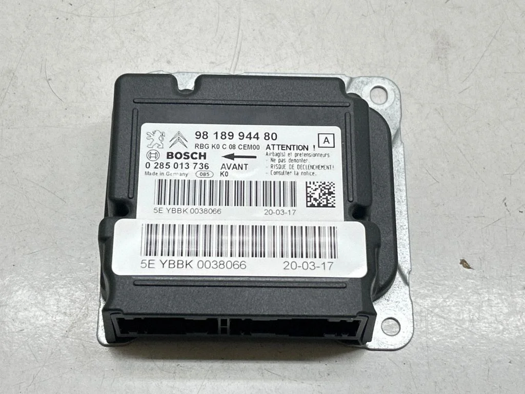 Drošības spilvenu vadības bloks 9818994480