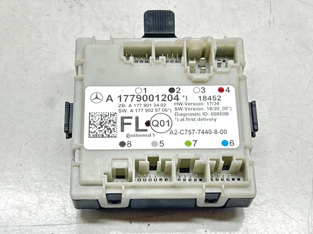 Durvju elektronikas vadības bloks A1779001204