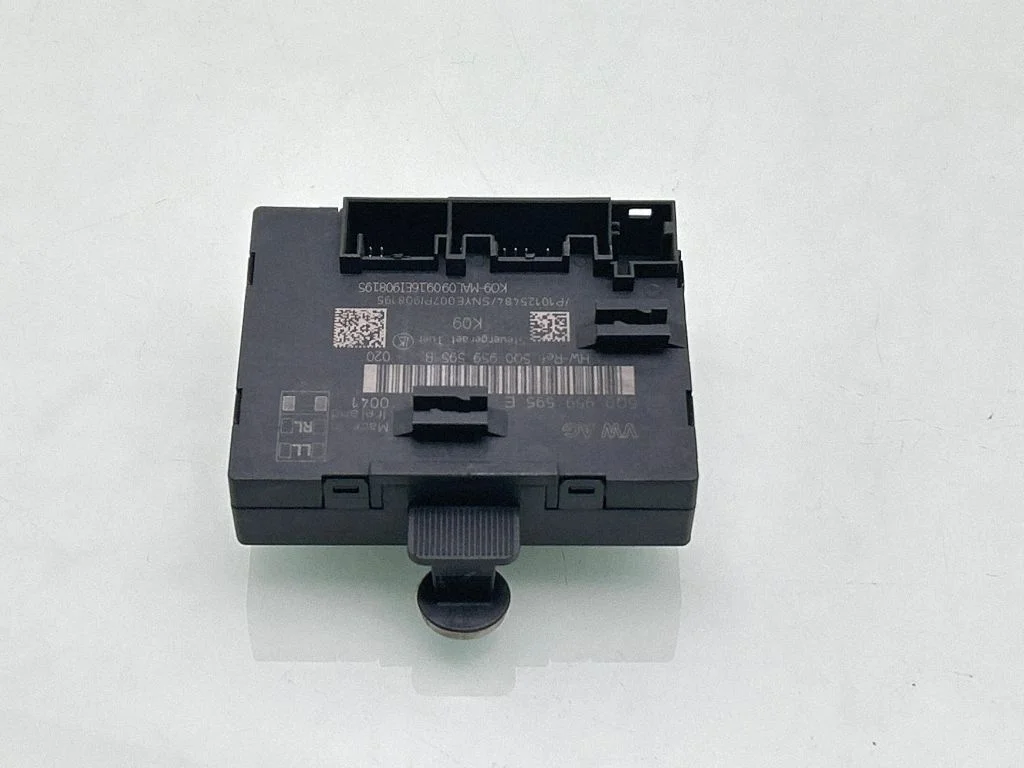 Durvju elektronikas vadības bloks 5Q0959595E