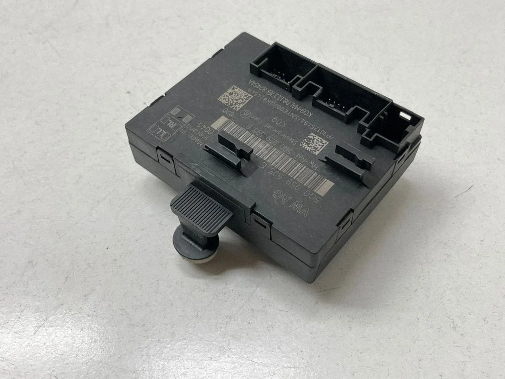 Door control unit/module – Volkswagen Cross Touran II (2015-)