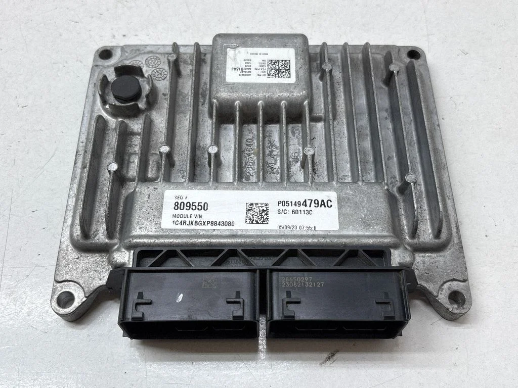 Dzinēja vadības bloks 28650297