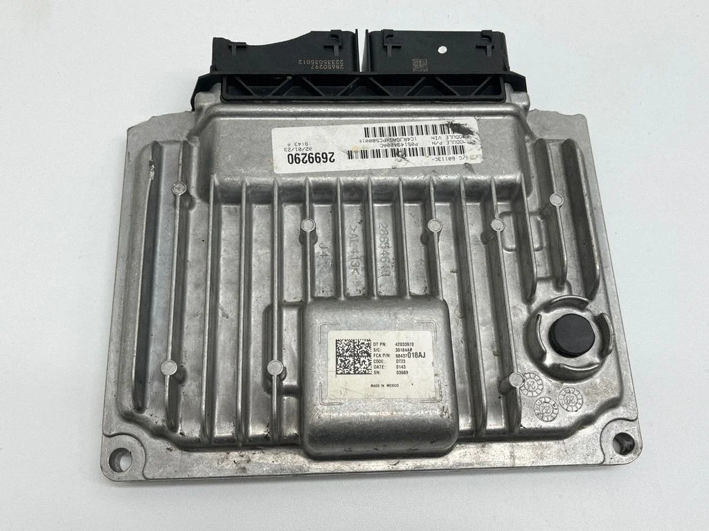 Dzinēja vadības bloks 68437018AJ