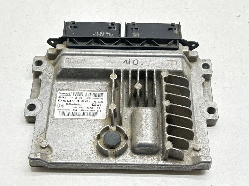 Dzinēja vadības bloks DS7112B684XC