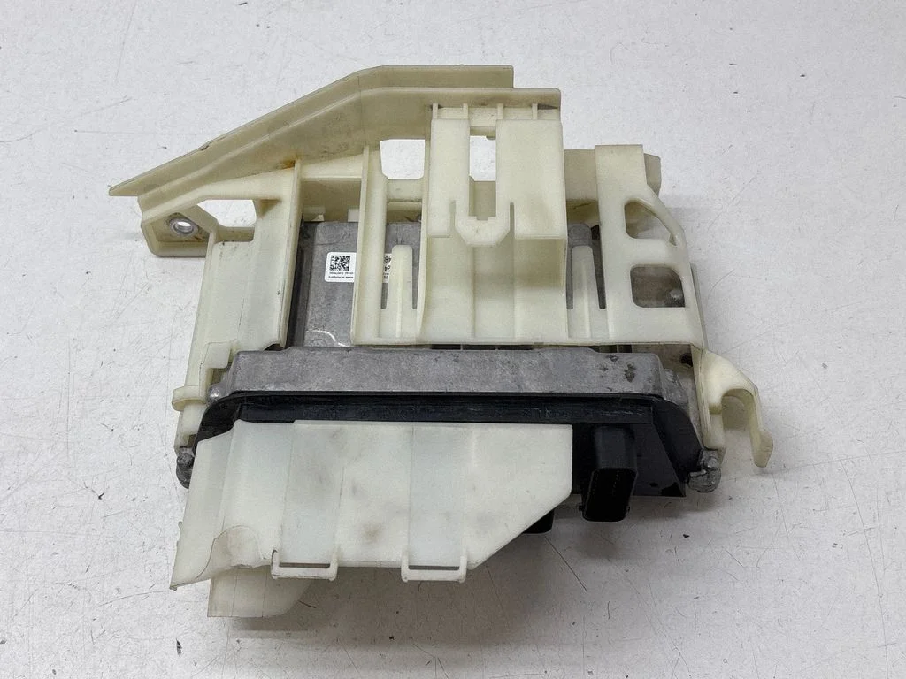 Dzinēja vadības bloks 9424336