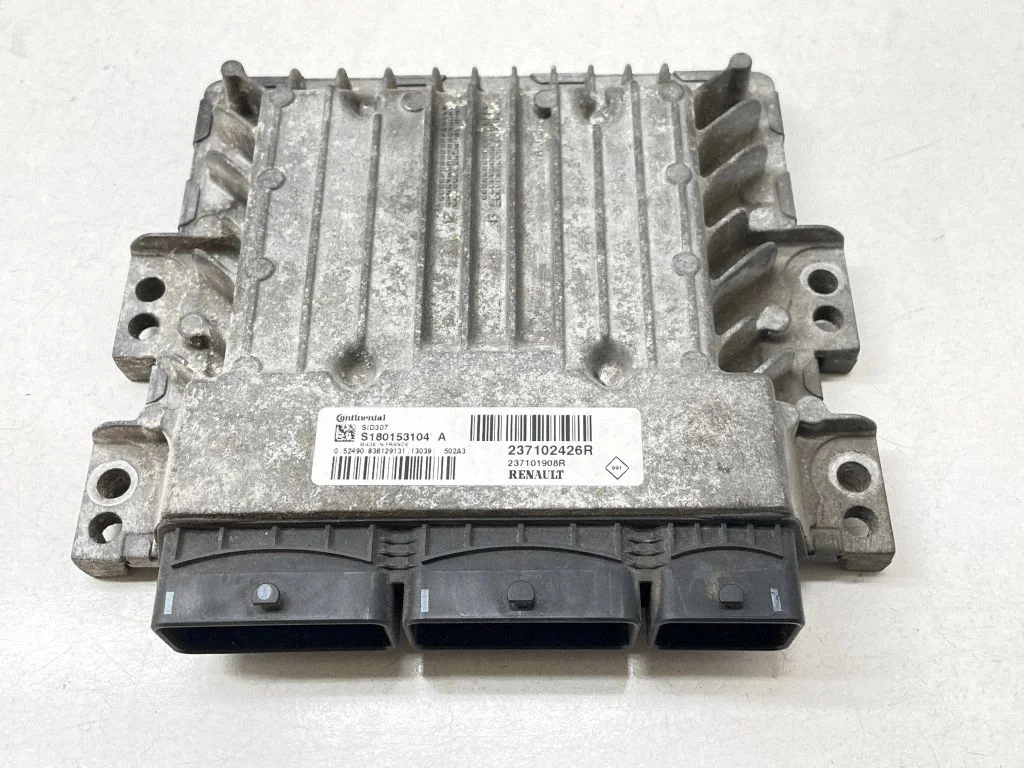 Dzinēja vadības bloks 237102426R
