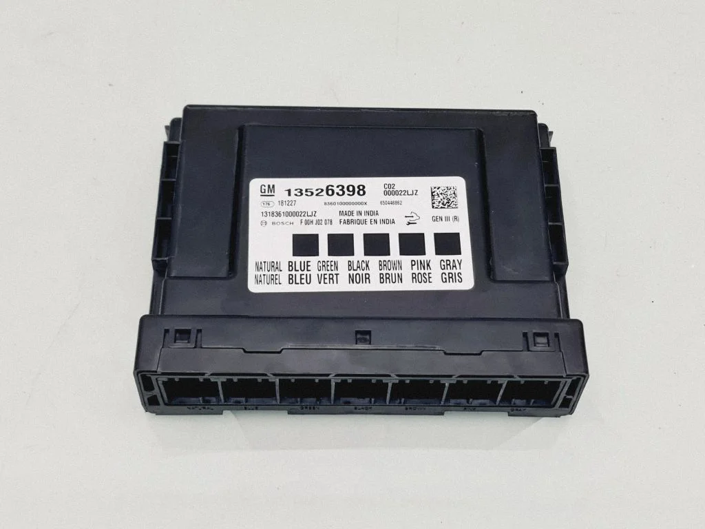 Mootori juhtplokk 13526398
