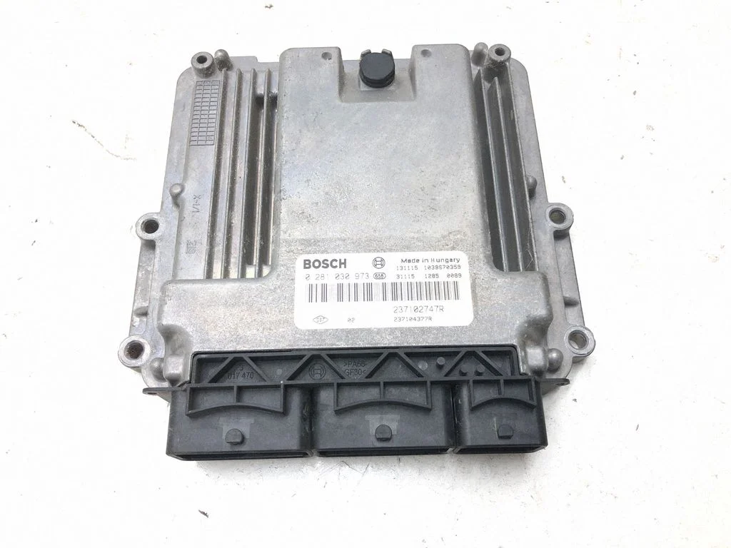 Dzinēja vadības bloks 237102747R
