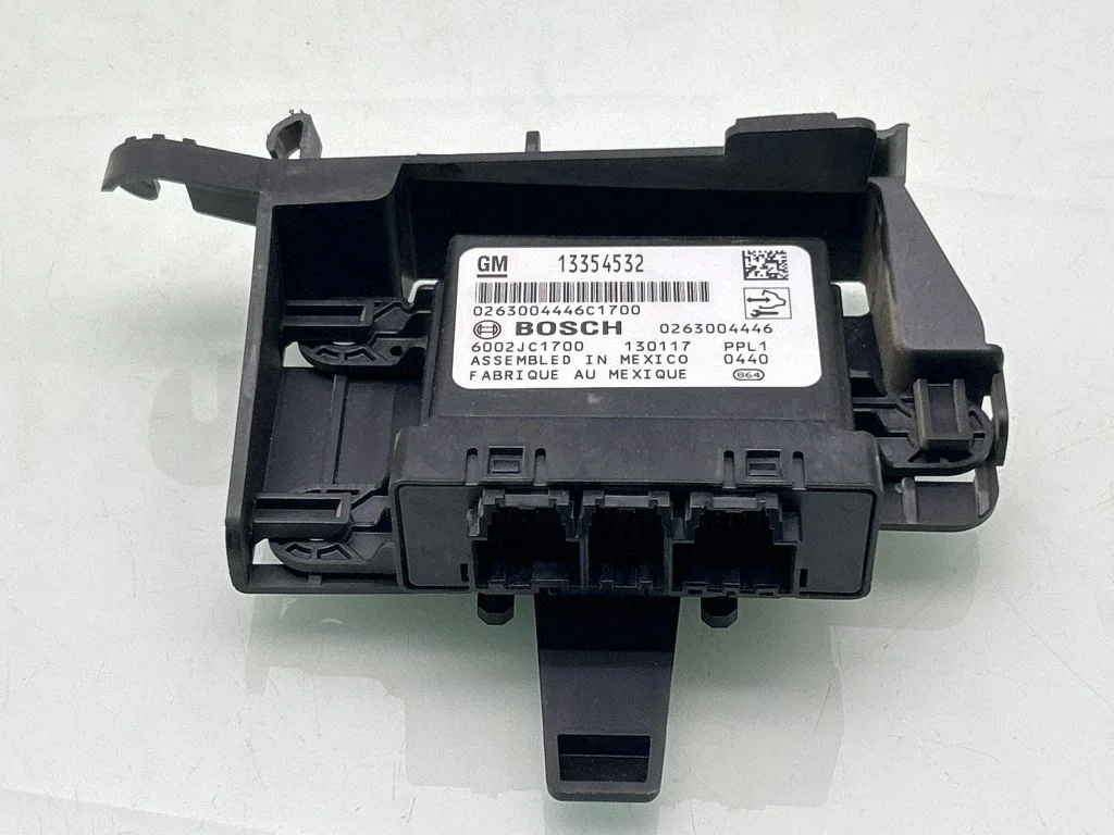 Parkimisandurite (PDC) juhtplokk – Opel Meriva B (2010-2016)
