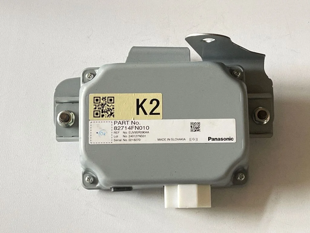 Citi vadības bloki/moduļi 82714FN010