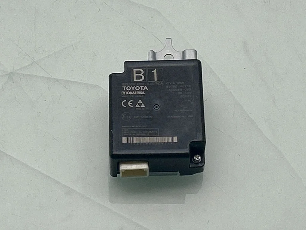 Other control units/modules 897B042110