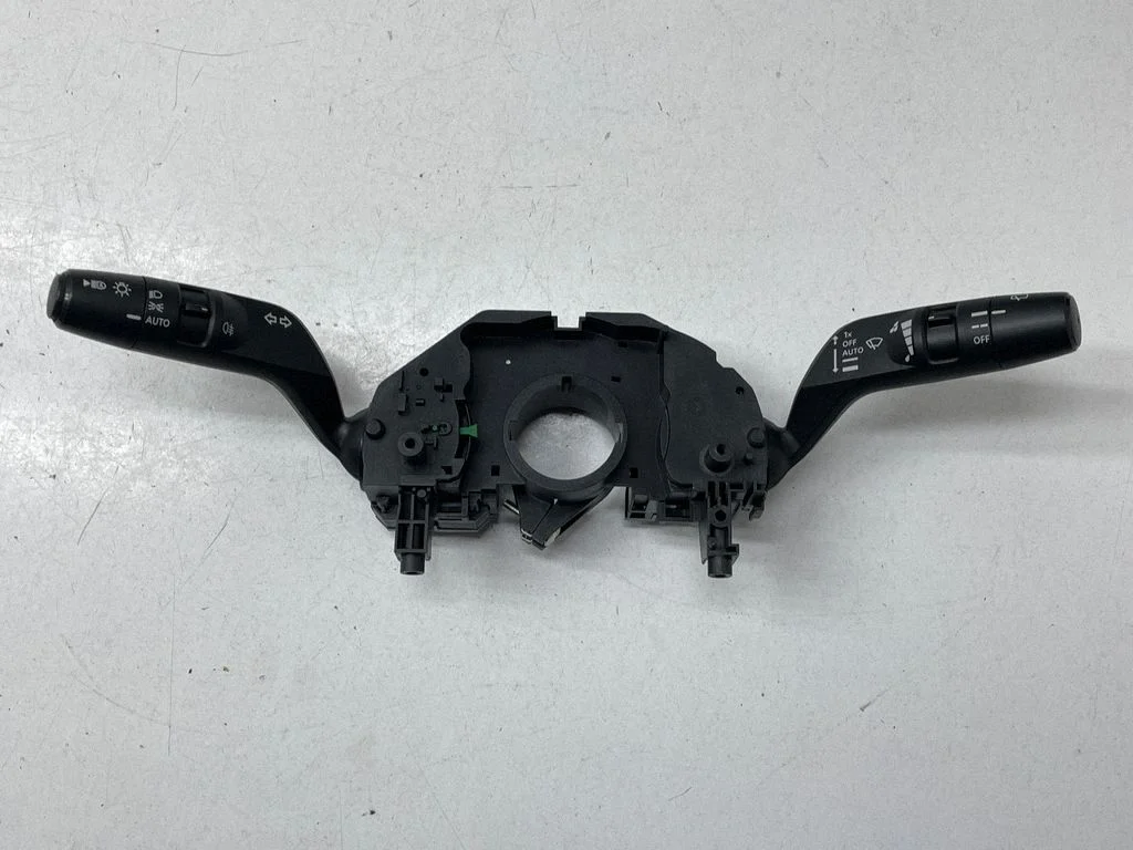 Wiper turn signal indicator stalk/switch – Nissan Qashqai J12 (2021-)