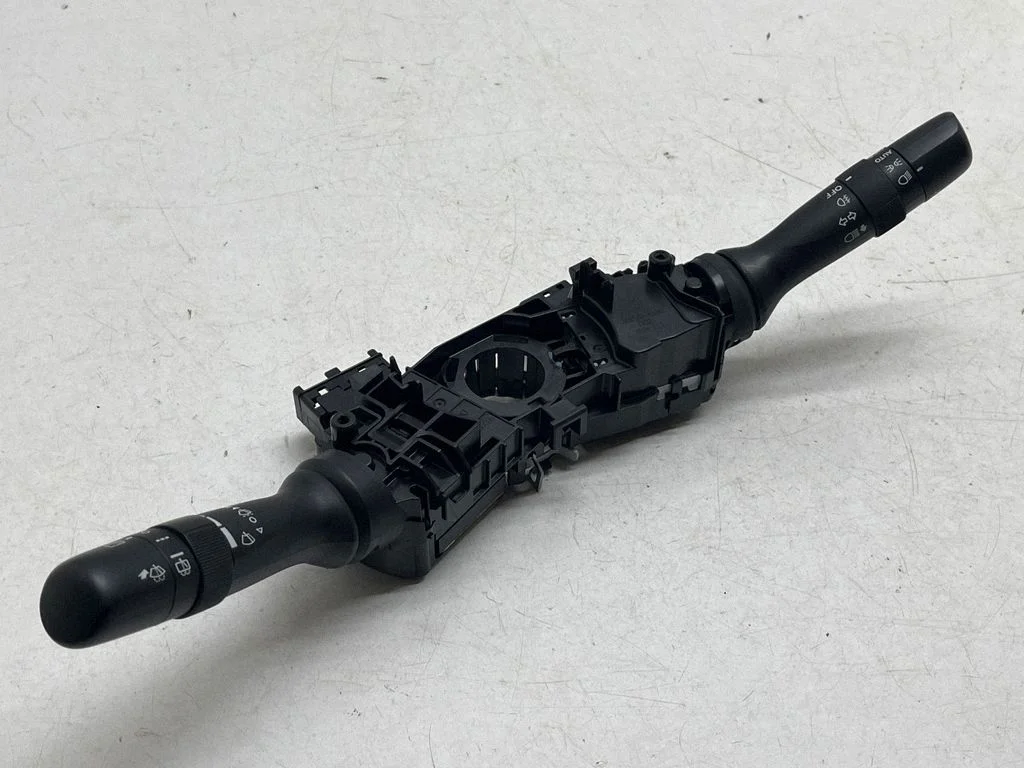 Wiper turn signal indicator stalk/switch 83115FN00A