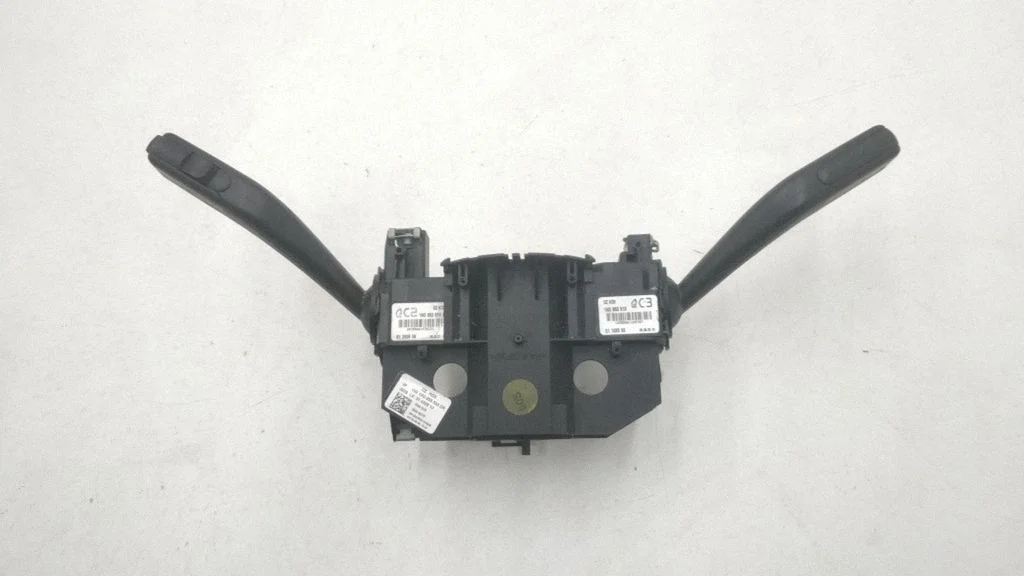 Wiper turn signal indicator stalk/switch 1K0953503