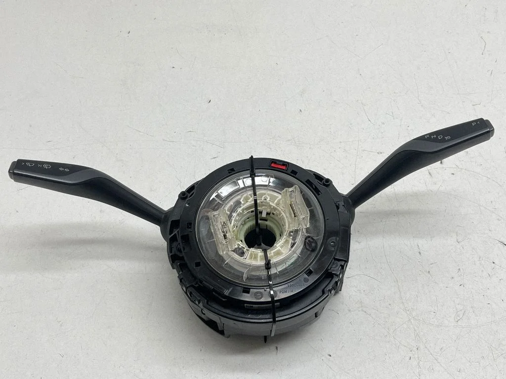 Wiper turn signal indicator stalk/switch – Tesla Model Y (2020-)