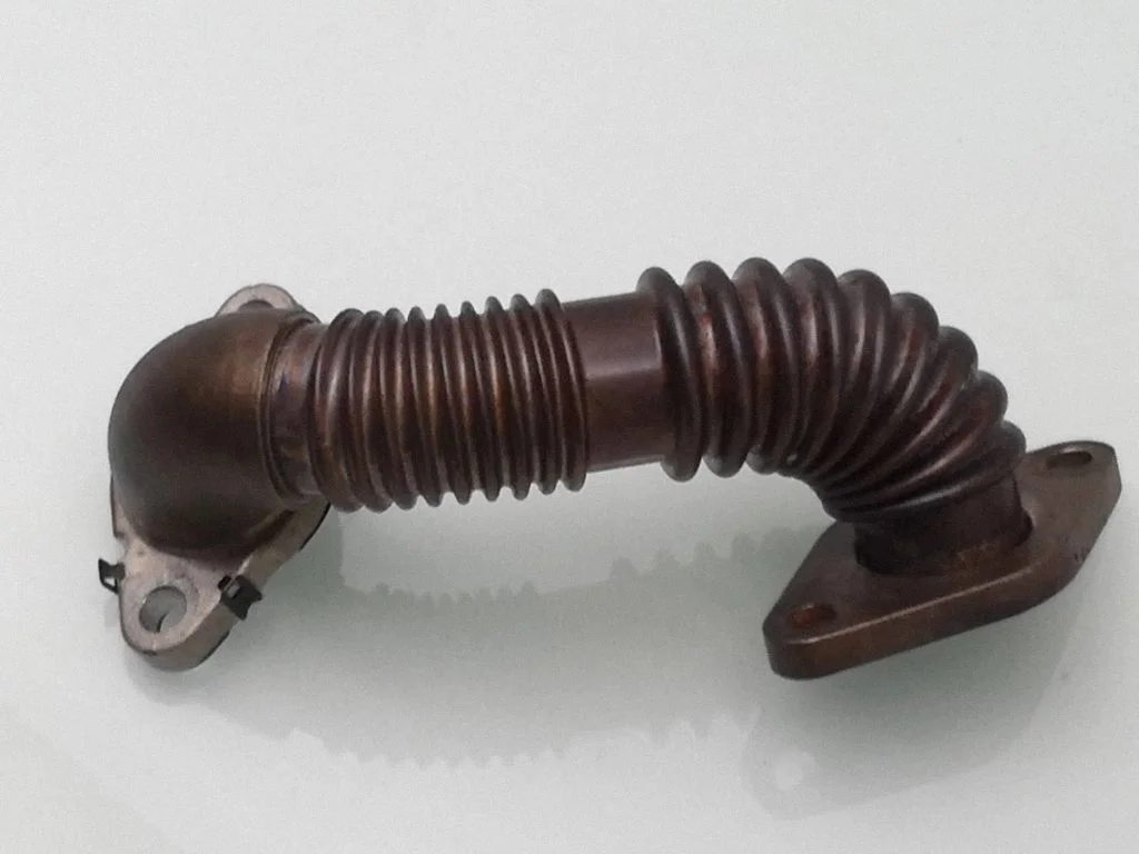 EGR caurule (-es)/ šļūtene (-es) 1472500Q0C