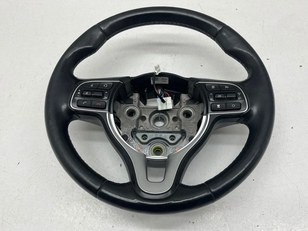 Steering wheel 56110A8910