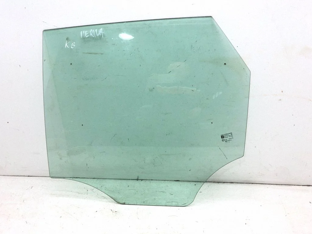 Rear door window glass DOT211M86AS2