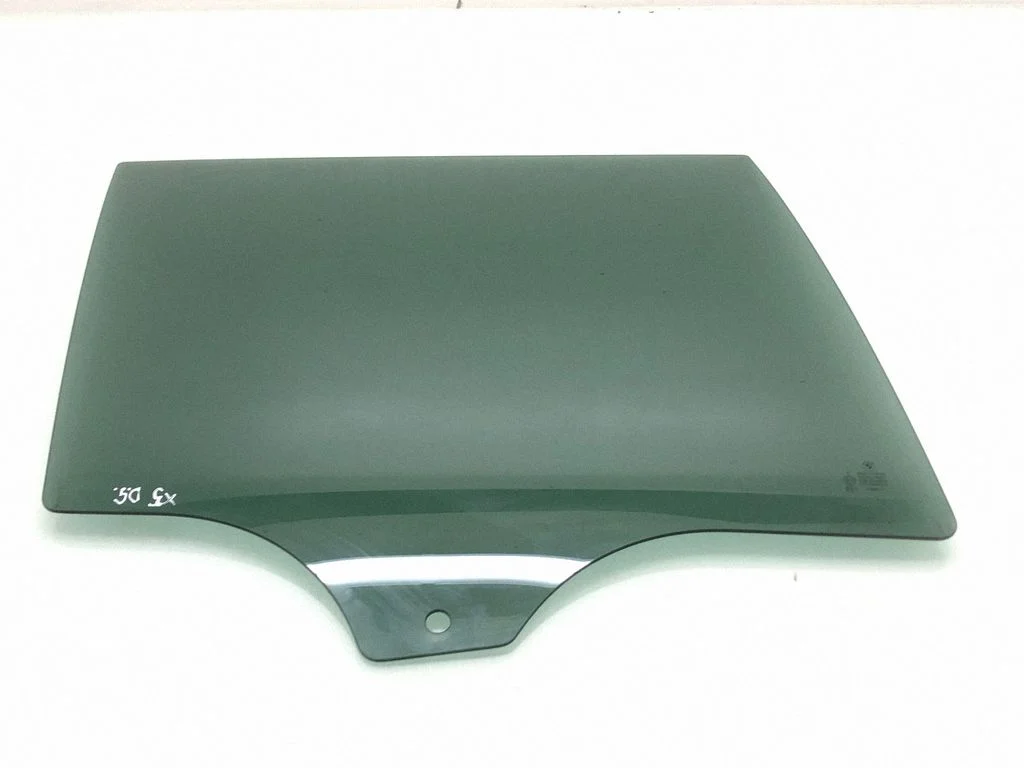 Rear door window glass – rear right